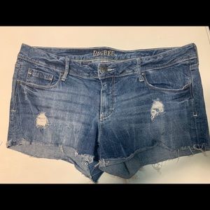 Jean shorts- decree